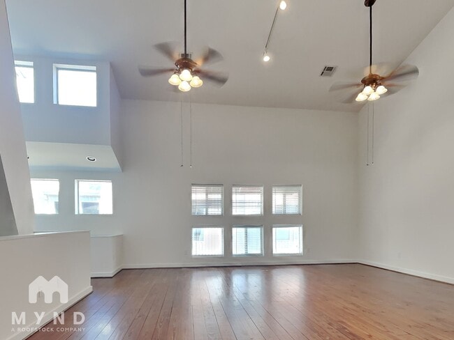 Foto del edificio - 6913 Ardmore St