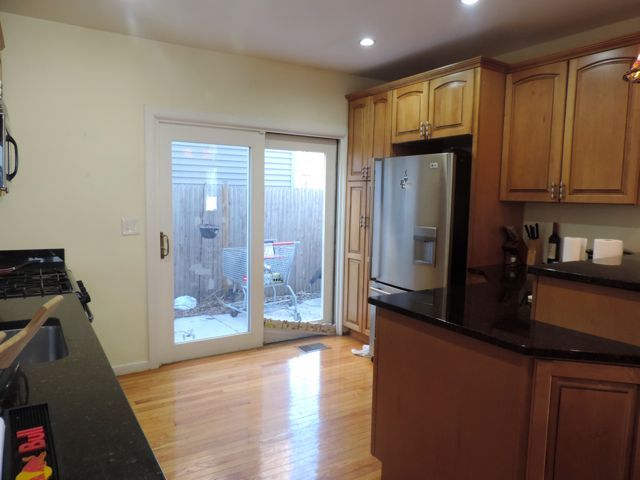 Building Photo - 4 M Street Pl