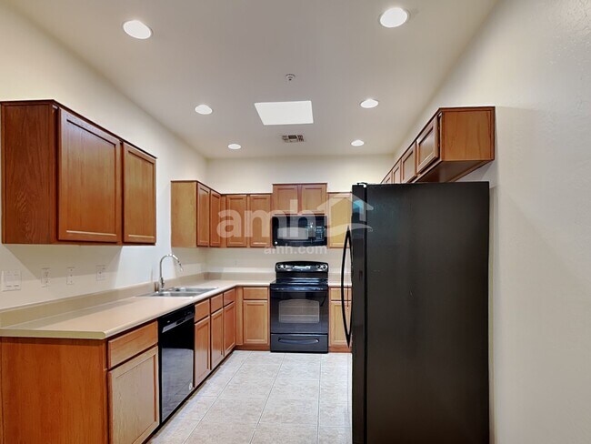 Foto del edificio - 8940 W Olive Ave