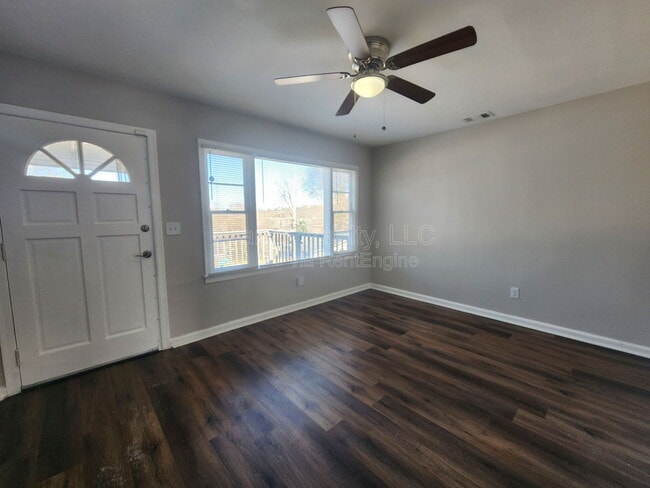 Foto del edificio - 274 Booker St SW