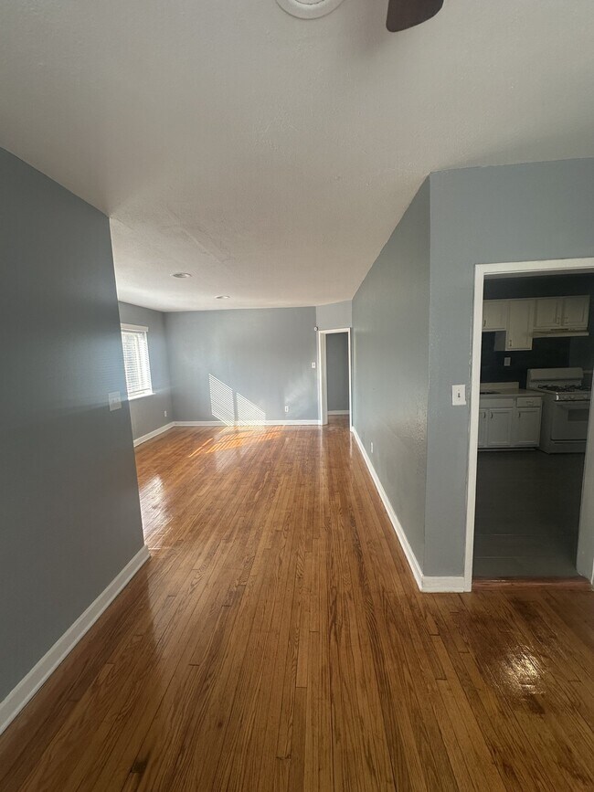 Foto del edificio - 4217 Chamberlayne Ave