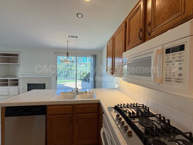 Building Photo - 9449 Compass Point Dr S