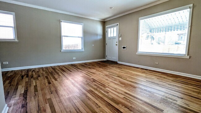 Foto del edificio - Beautifully Restored 4 Bed 2 Bath Home in ...