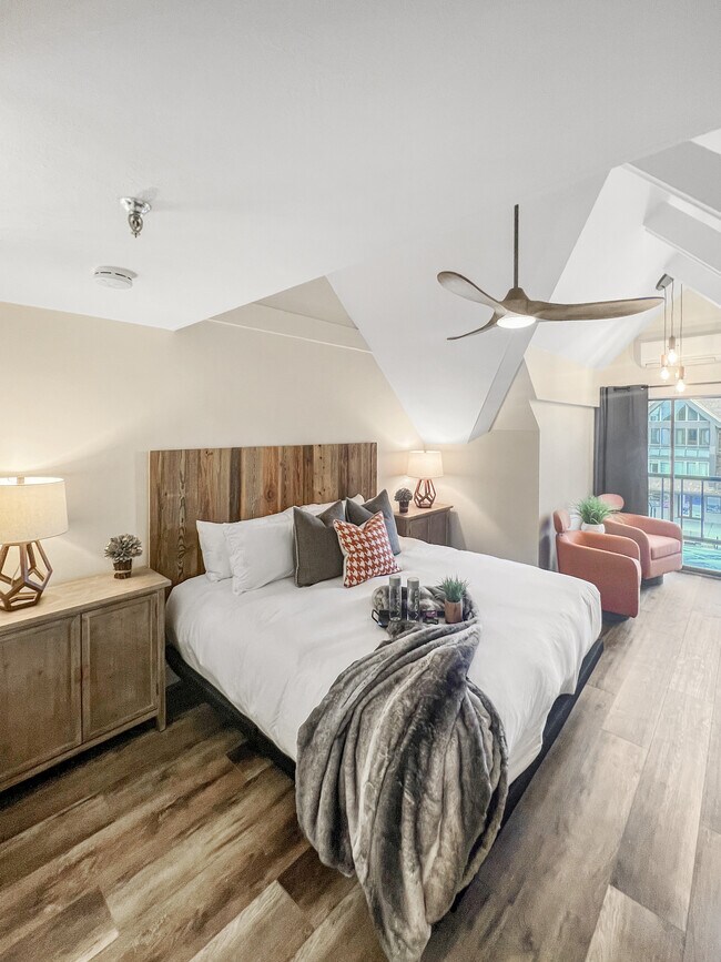 Photo - 1385 Lowell Ave Apartment