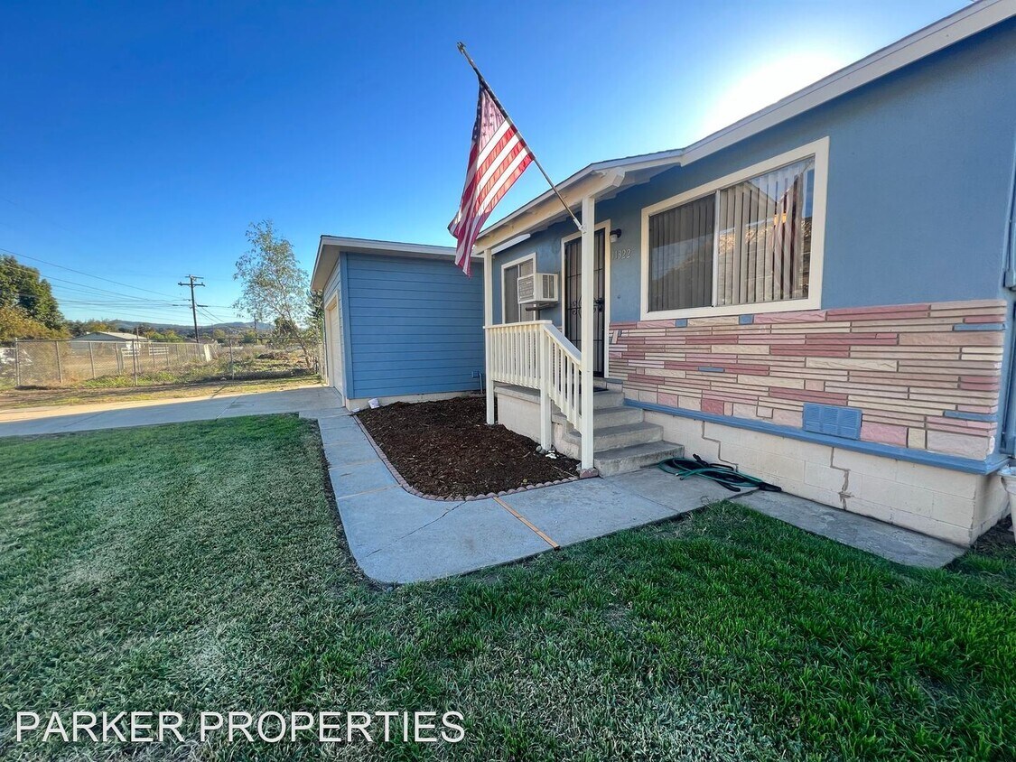 Primary Photo - 3 br, 1 bath House - 11322 Topo Ln
