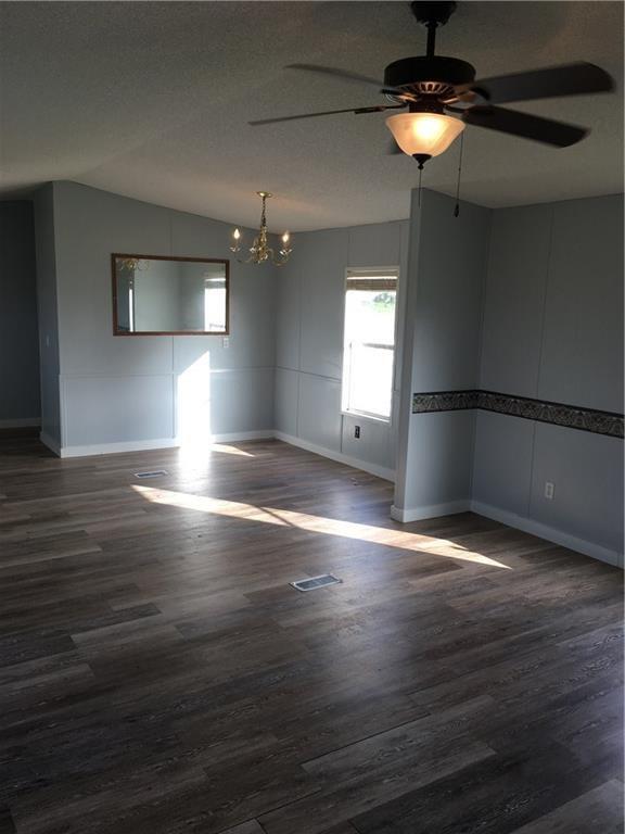 Building Photo - 158 Co Rd 212