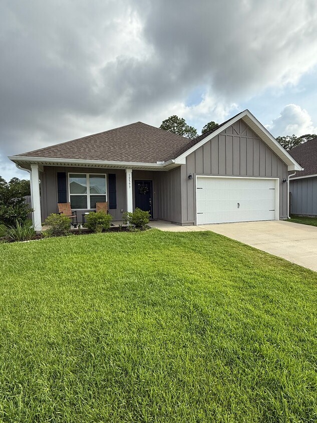 Foto principal - 12593 Windsor Dr