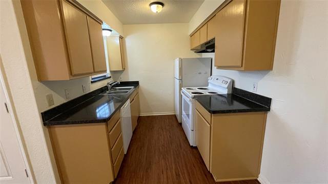 Foto del edificio - 3124 Tudor Ln