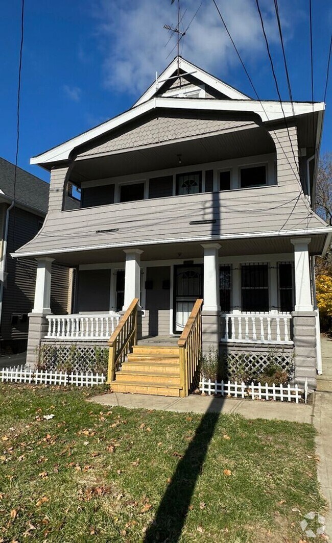 Building Photo - 12009 Griffing Ave