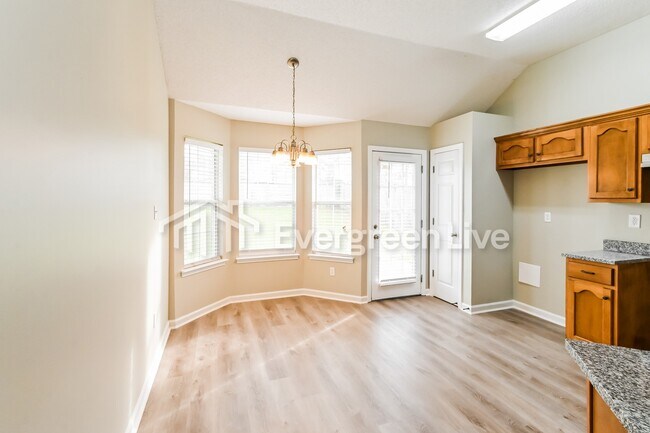 Foto del edificio - 7864 Allen Ridge Ln