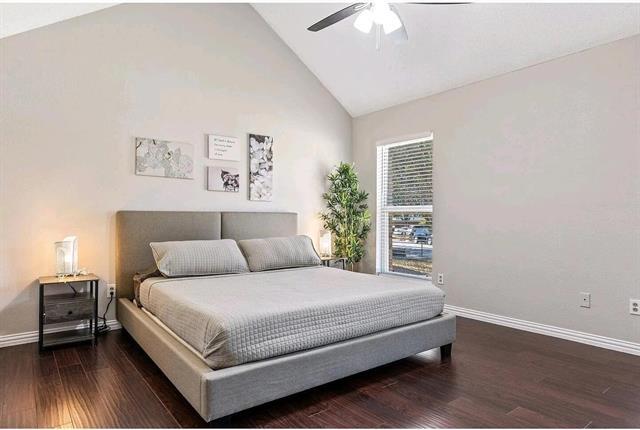 Foto del edificio - 707 Creekside Dr