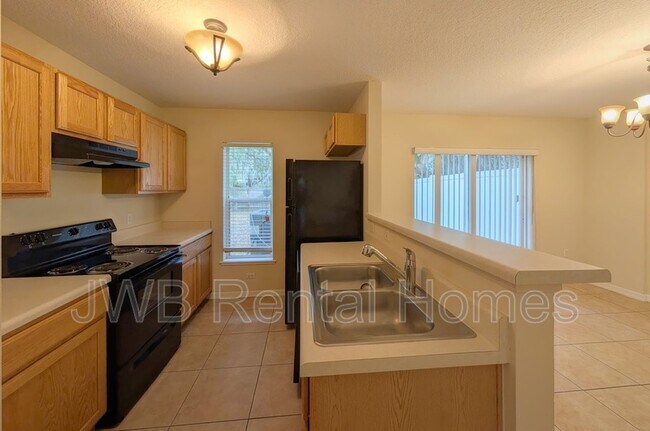 Foto del edificio - 8255 Halls Hammock Ct