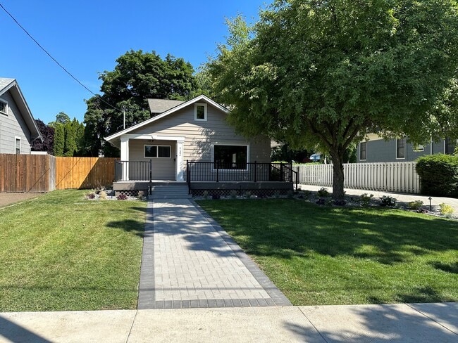 Foto del edificio - 732 Valencia St