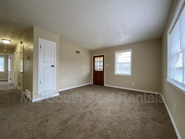 Building Photo - 3416 Margaretta Rd