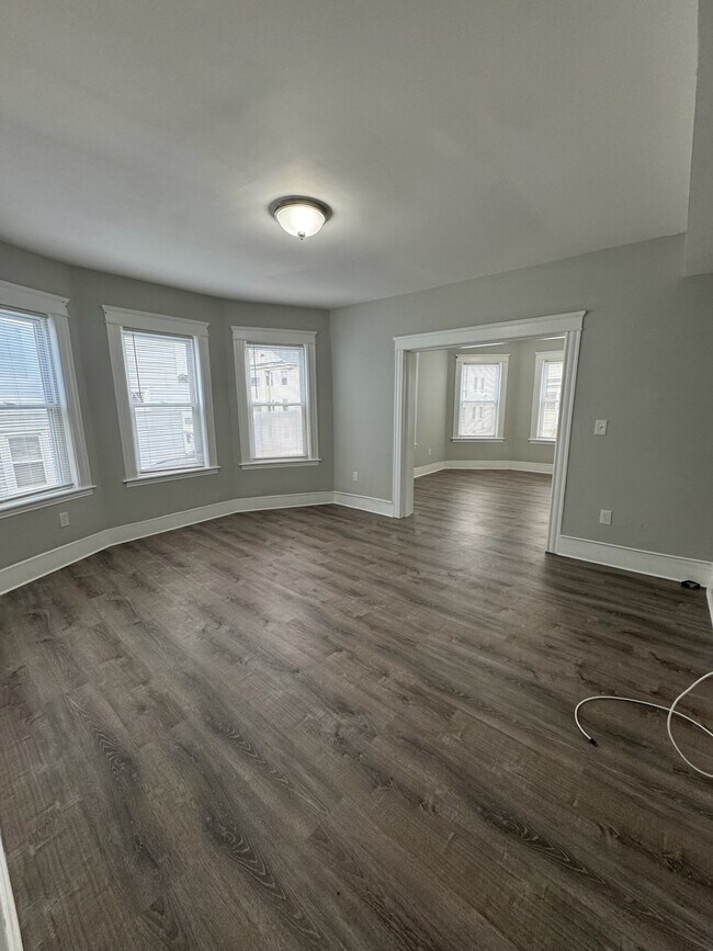 Building Photo - 47 Windham St