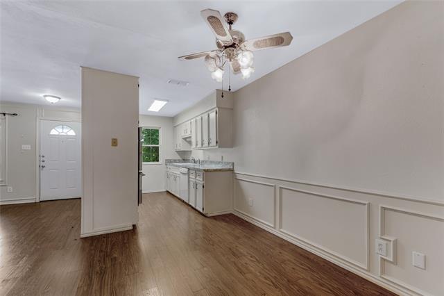 Foto del edificio - 2800 Shady Grove Dr