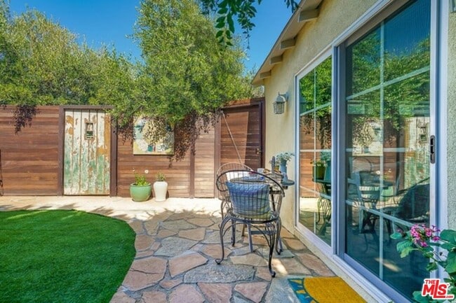 Private entrance - 779 El Medio Ave