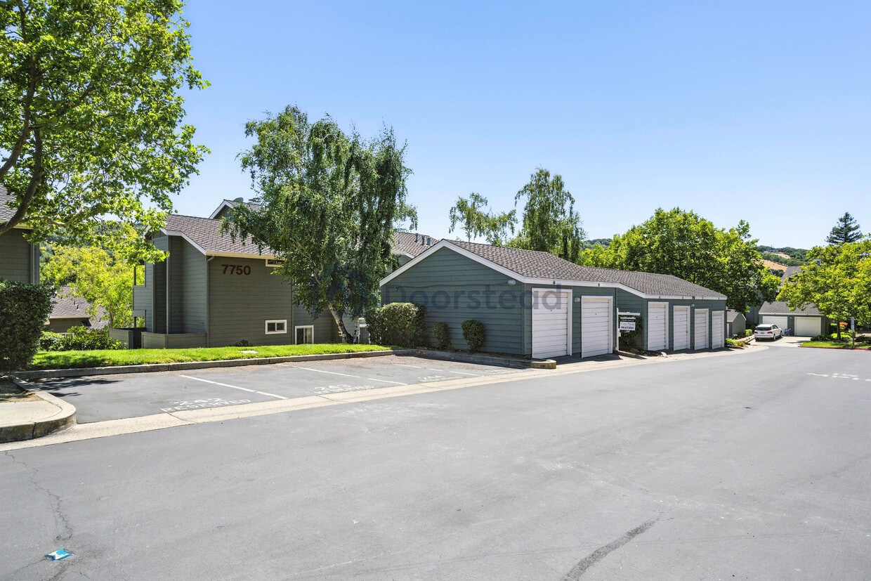 Primary Photo - 7750 Canyon Meadow Cir