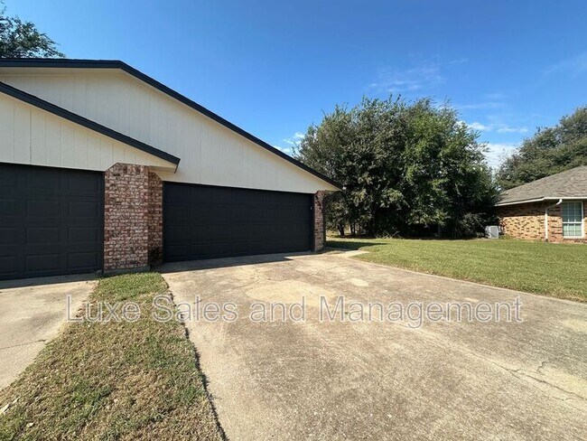 Foto del edificio - 8322 NW 7th St