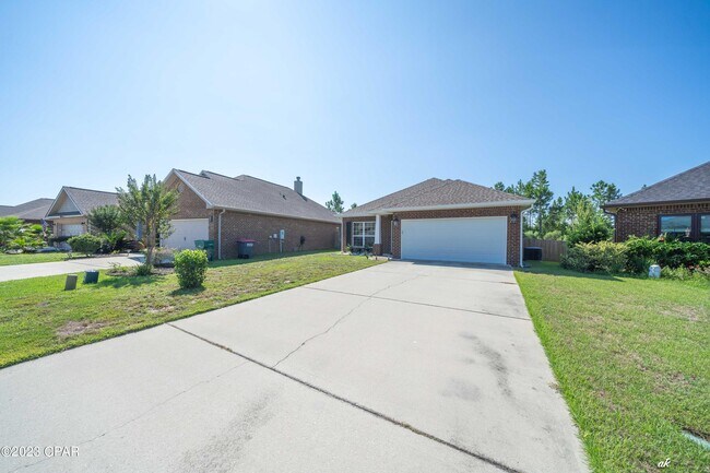 Building Photo - 4018 Brook Stone Dr