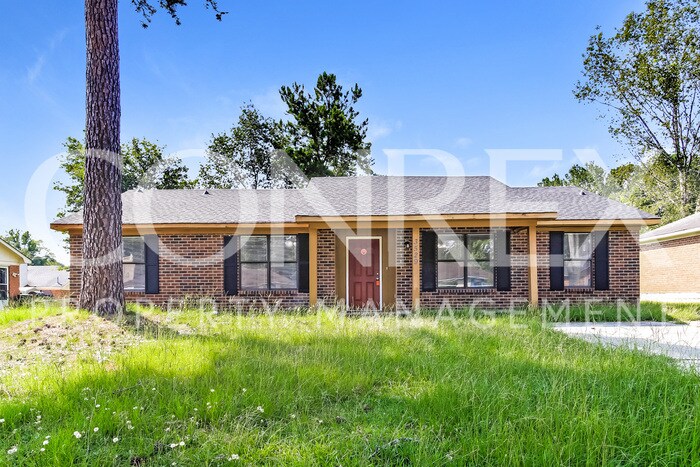 Primary Photo - Spacious 4 Bedroom in Augusta