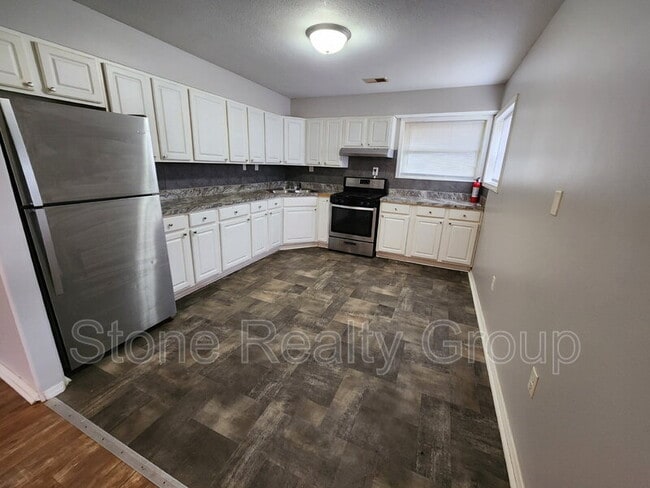 Foto del edificio - 2955 S 13 1/2 St