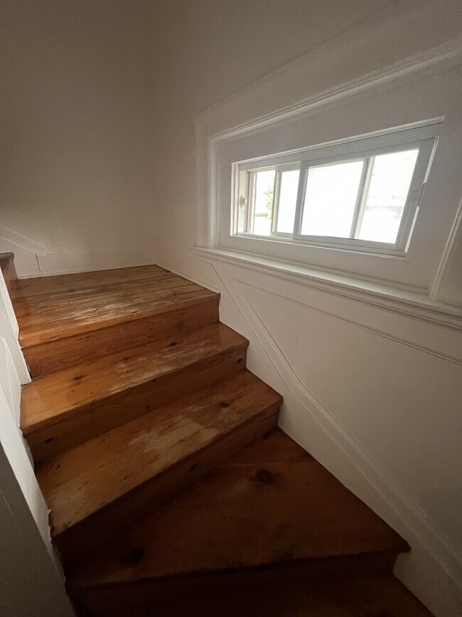 Photo du bâtiment - 301 Rue Wilbrod St