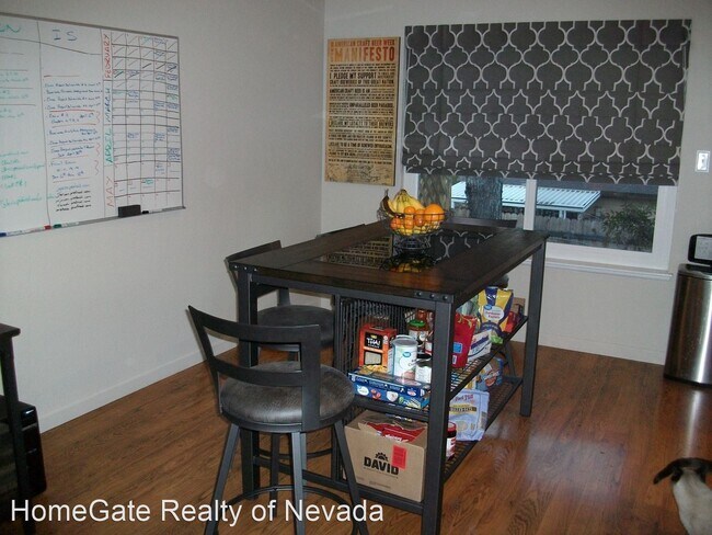 Building Photo - 3 br, 2.5 bath House - 1510 Kirston Street