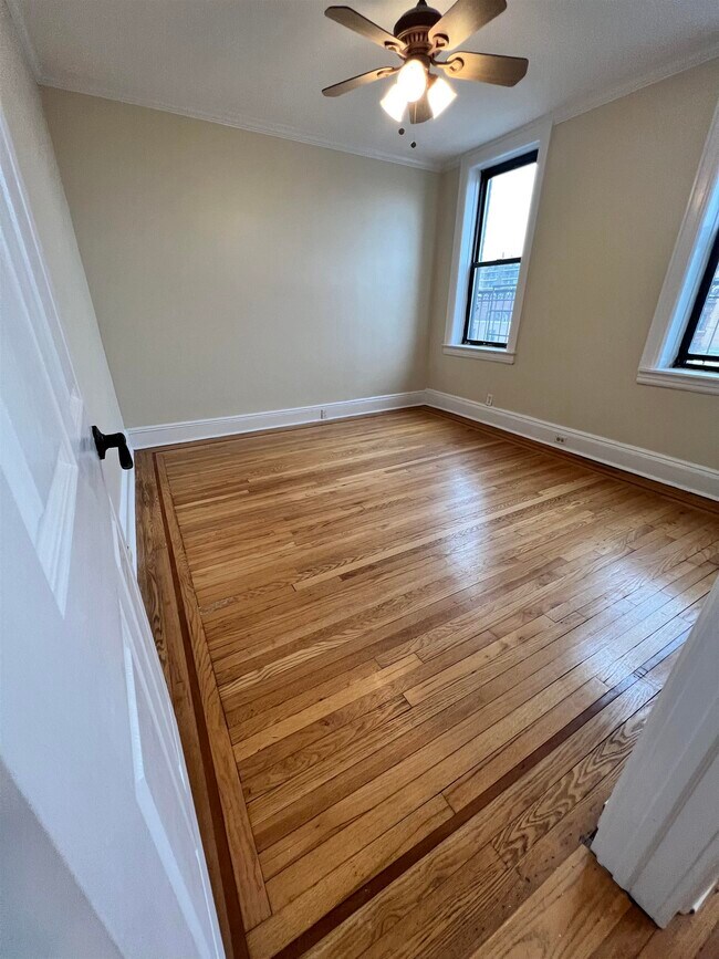 Foto del edificio - 217 44th St