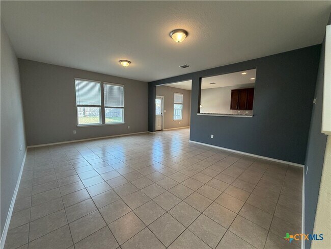 Building Photo - 323 Mistflower