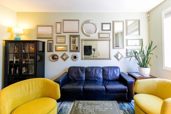 Building Photo - Modern Luxury Meets Serene Living in this ...