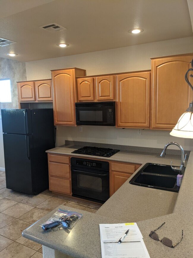 Building Photo - Summerlin 2 Story