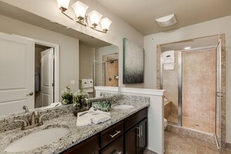 Interior Photo - Parkways of Auburn Hills