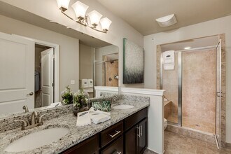 Interior Photo - Parkways of Auburn Hills