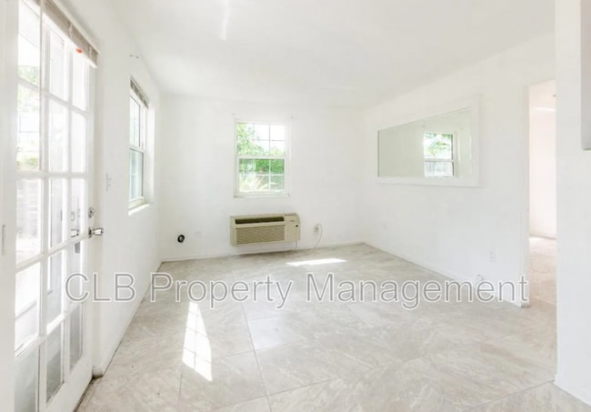 Building Photo - 36 Brooks Dr