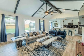 Building Photo - 7500 Rio Pass