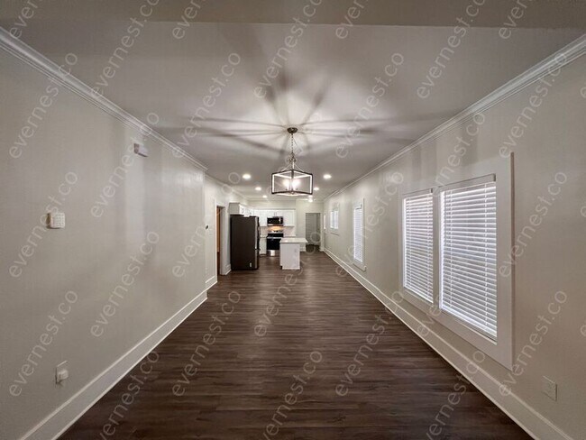 Foto del edificio - 869 Maury St