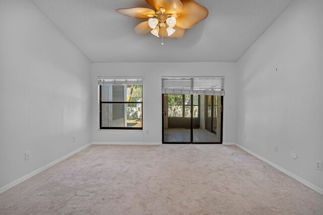 Building Photo - La Vita 3bed/2bath