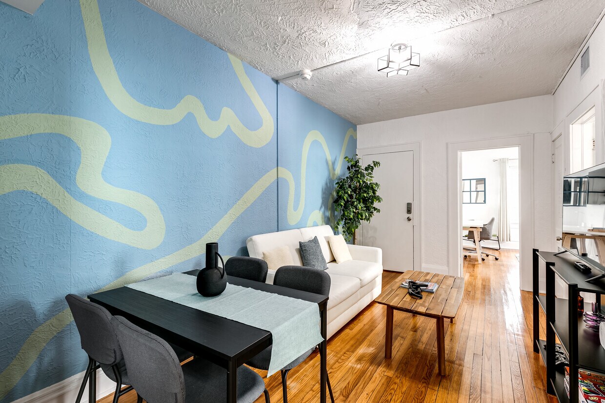 Foto principal - 2224 SW 6th St
