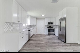 Building Photo - 16940 Carolyn Ln