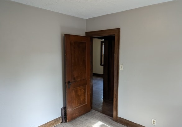 Building Photo - Newly Renovated 3-Bedroom Apartment in Michigan City - $1095