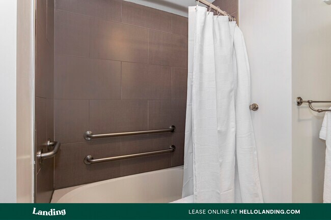 Foto del edificio - 1160 First St NE