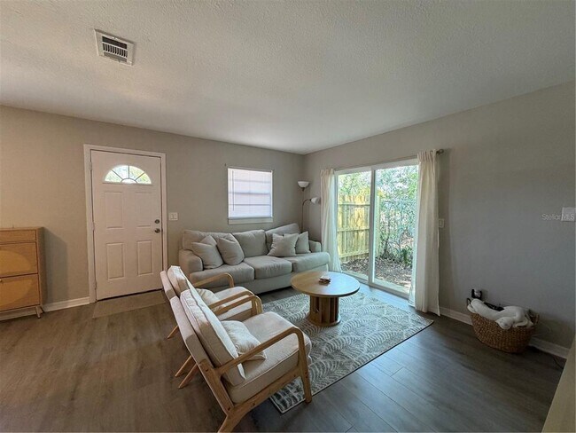 Foto del edificio - 1720 W Arch St