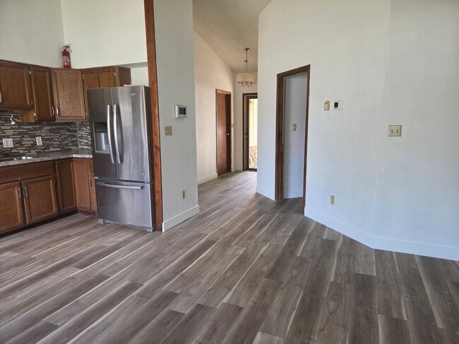 Building Photo - Updated 3 bedroom, 2 bath home - New flooring and paint!