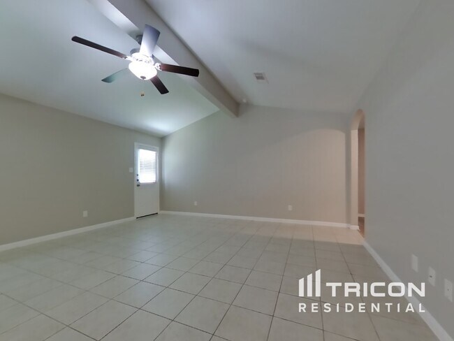 Foto del edificio - 212 Comanche Plains Rd