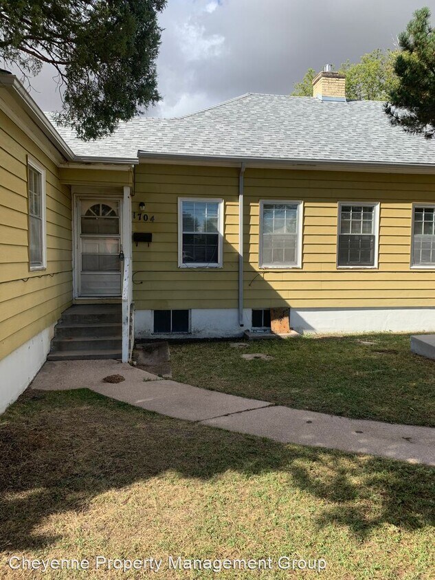 Primary Photo - 2 br, 1 bath House - 1704 Logan Ave