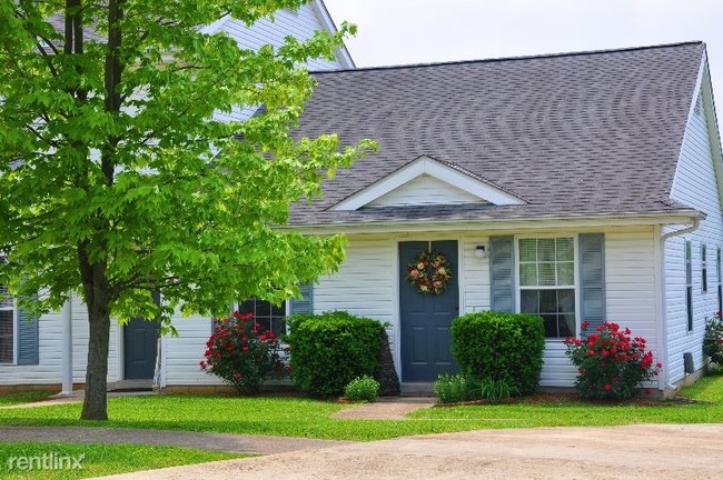 Foto del edificio - 708 Sharon Ln