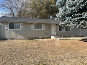 Building Photo - 594 SW 3rd St