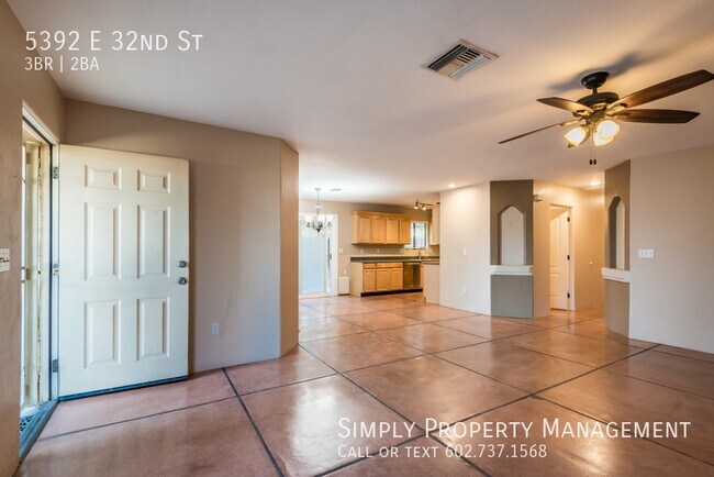 Building Photo - 3 Bedroom 2 bath home!