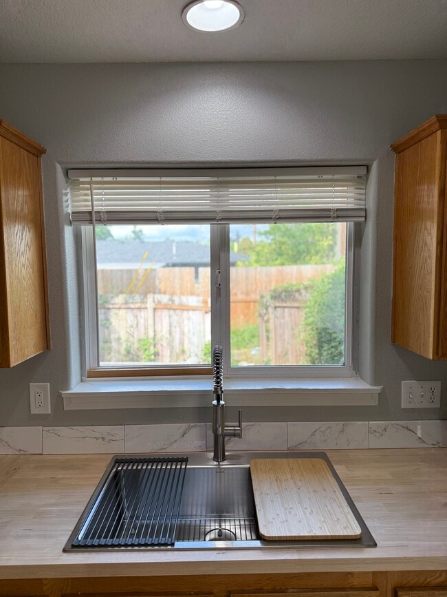 Photo - 5623 SE 84th Ave Townhome